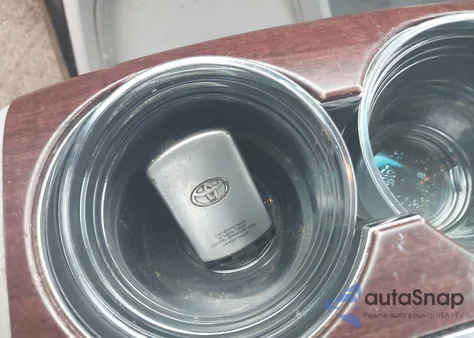 2011 Toyota Sienna Xle/Limited z USA, uszkodzony, nr VIN 5TDYK3DC1BS119839